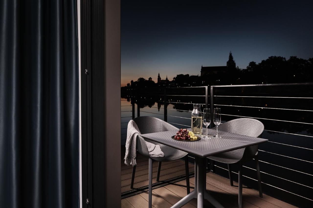 New Port - Premium Floating Aparthotel Krakow Exterior photo