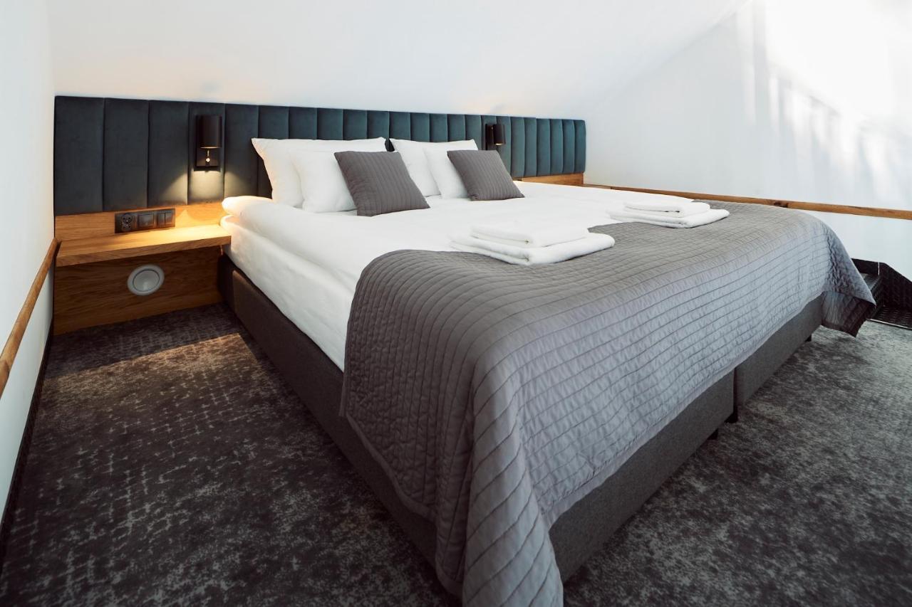 New Port - Premium Floating Aparthotel Krakow Exterior photo