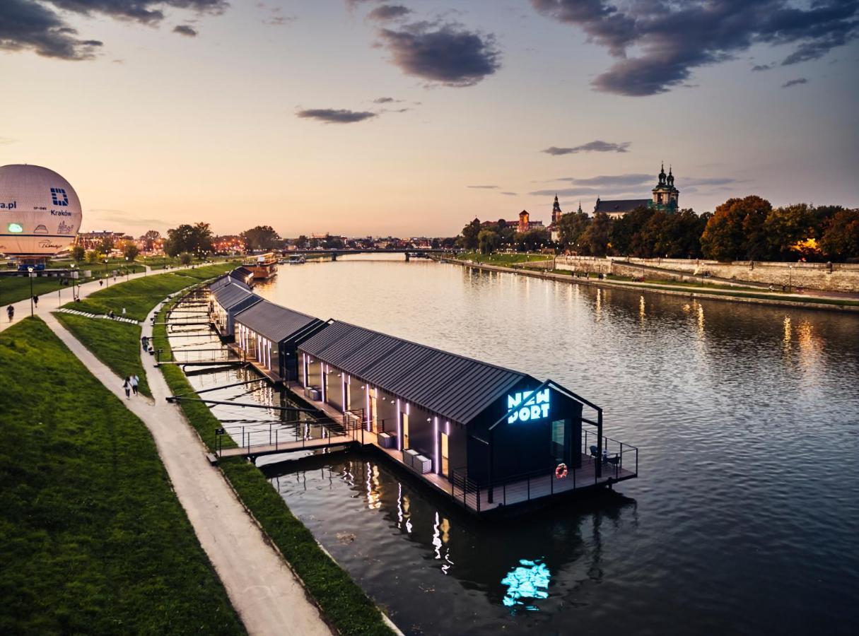 New Port - Premium Floating Aparthotel Krakow Exterior photo