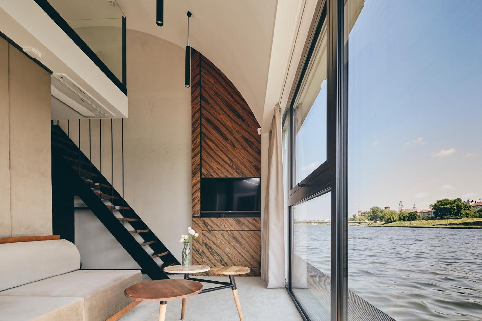 New Port - Premium Floating Aparthotel Krakow Room photo